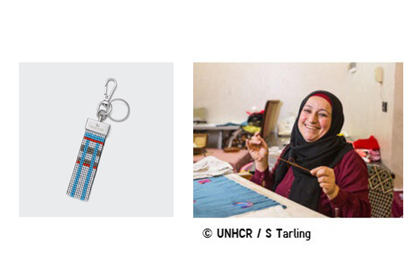 UNHCR × UNIQLO 想いをつなぐキーチェーン 通販